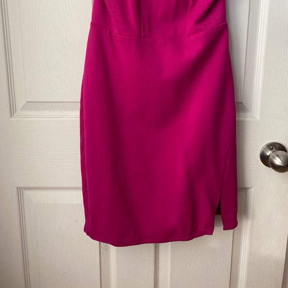Express Fuchsia halter dress - Picture 8 of 9